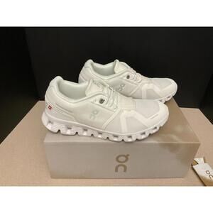 New! Womens ON Running Cloud 5 Undyed/White/White Running Shoes. Size 7.5. Nice!